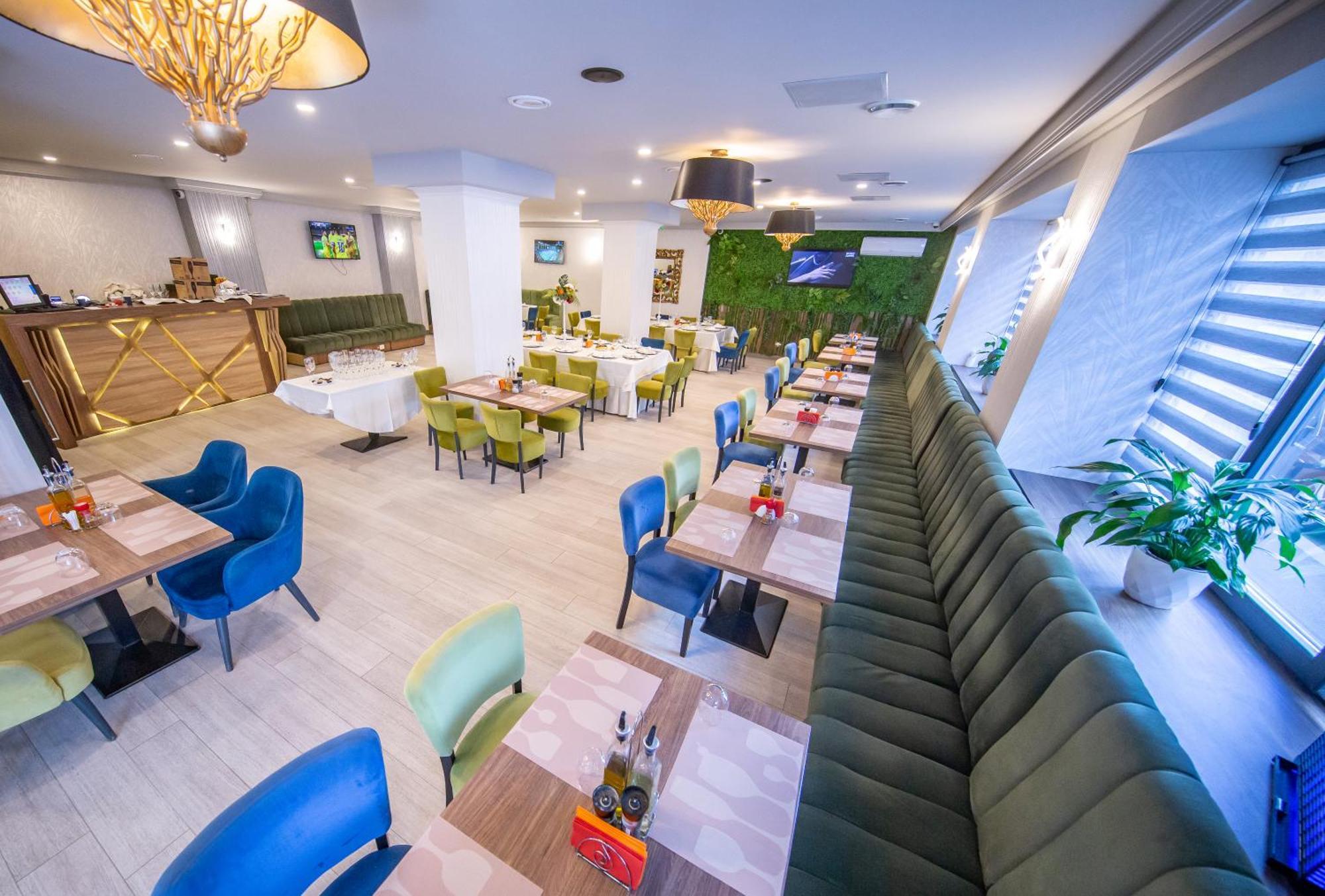Hotel Corvaris Bucarest Extérieur photo